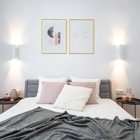 The Loft Luxury Apartments-Near The Park In The City Center Bucarest Esterno foto
