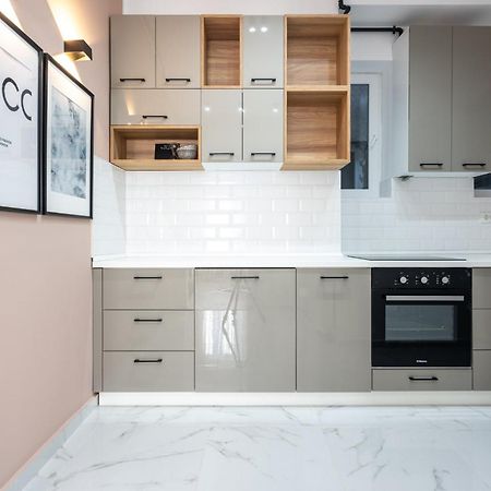 The Loft Luxury Apartments-Near The Park In The City Center Bucarest Esterno foto
