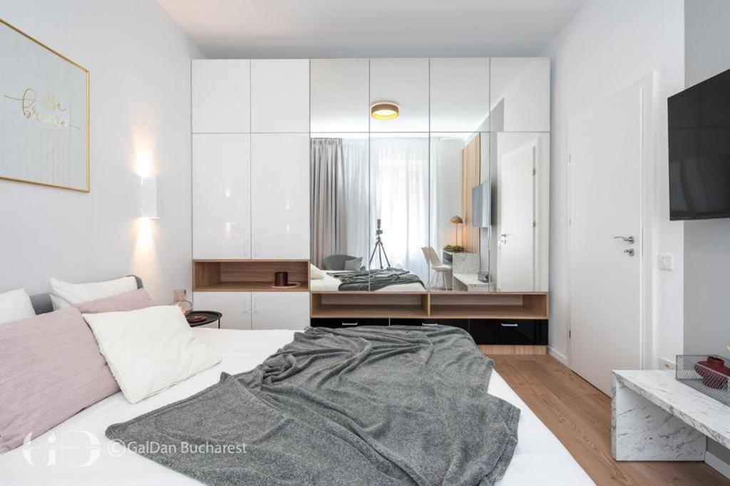 The Loft Luxury Apartments-Near The Park In The City Center Bucarest Esterno foto