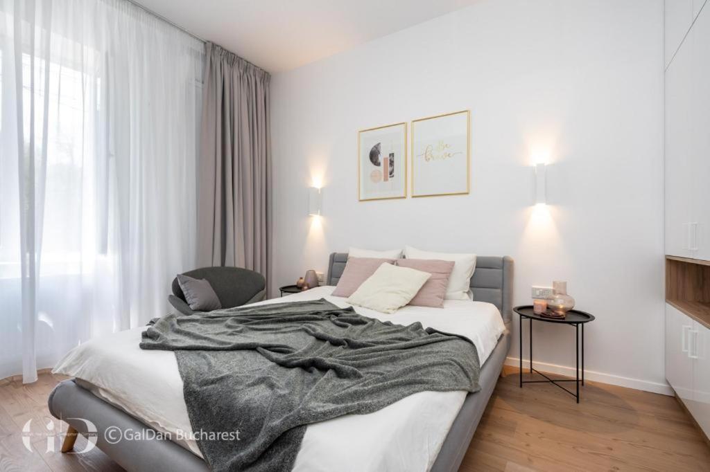 The Loft Luxury Apartments-Near The Park In The City Center Bucarest Esterno foto