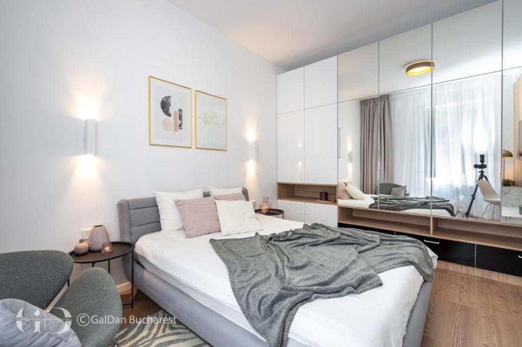 The Loft Luxury Apartments-Near The Park In The City Center Bucarest Esterno foto