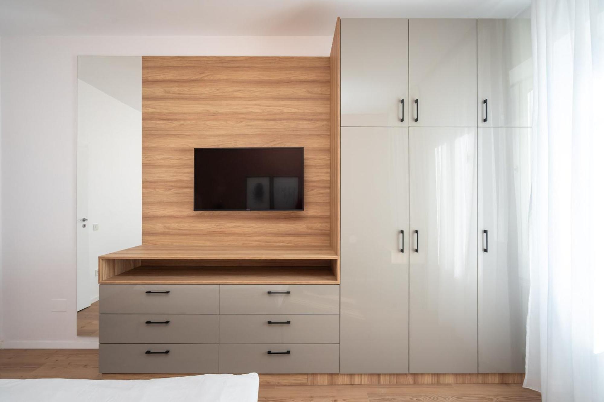 The Loft Luxury Apartments-Near The Park In The City Center Bucarest Esterno foto