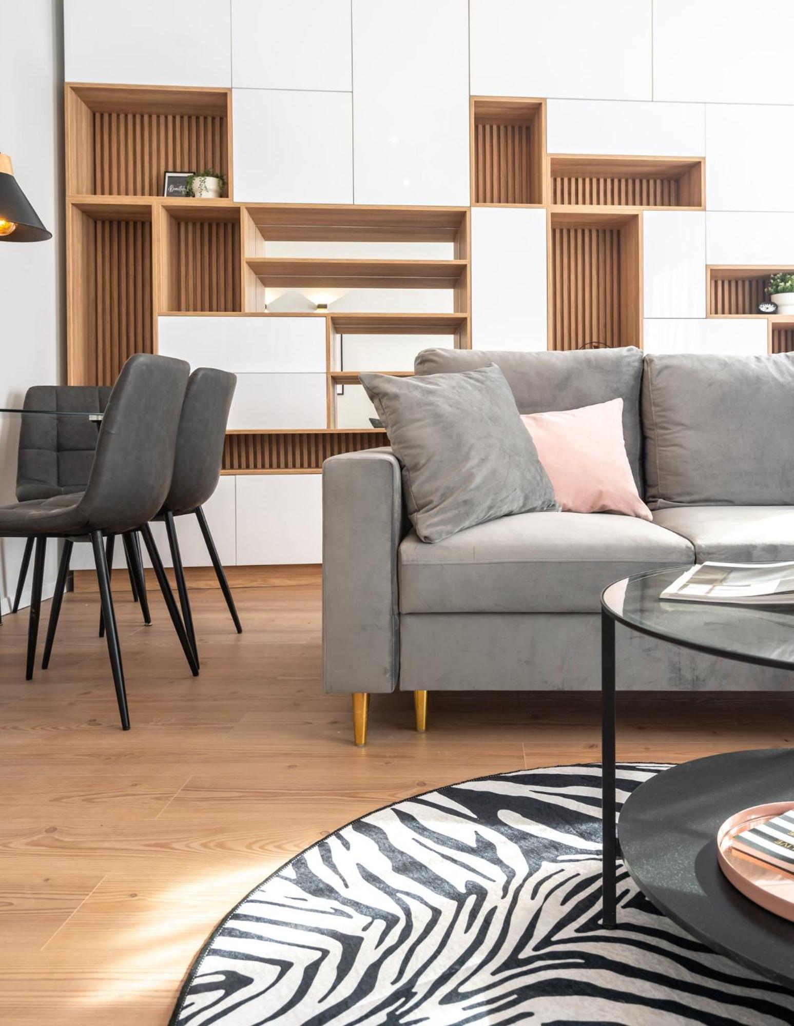 The Loft Luxury Apartments-Near The Park In The City Center Bucarest Esterno foto